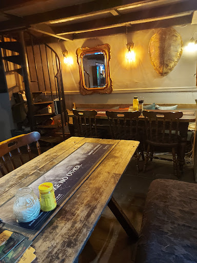 Tafarn Yr Oen (Lamb Inn)