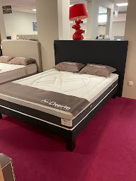 Photo n°10 de Ma Literie By Monsieur Meuble (Orléans / Saran) à Saran (Magasin de meubles de chambre à coucher)