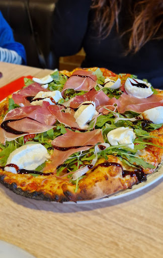Photo 3 - Just Queen - Distributeur de pizzas