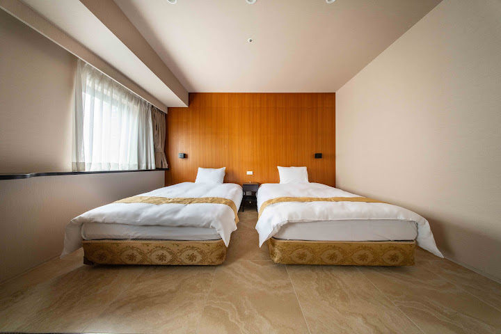 New Ōsaka Hotel by null