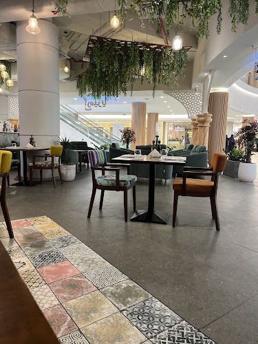 Armeria Gourmet Restaurant & Cafe Contact