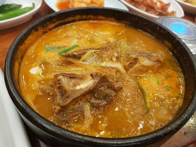 Ebadom Gamjatang Jeonpo