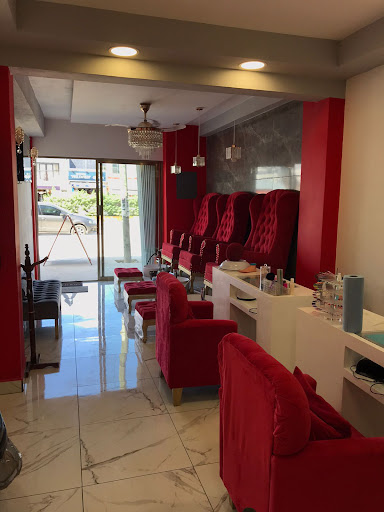 Salón & Spa D’Yadira