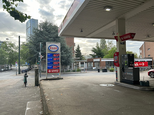 Esso Station Duesseldorf Muensterstrasse Logo