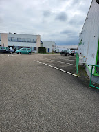 Centre contrôle technique DEKRA à Saint-Genis-Laval