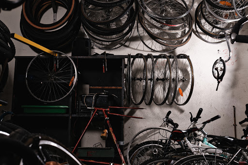 Les Bikers - Thumbnail