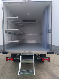 Photo n°3 de Aubineau Constructeur à La Petite-Boissière (Atelier de carrosserie automobile)