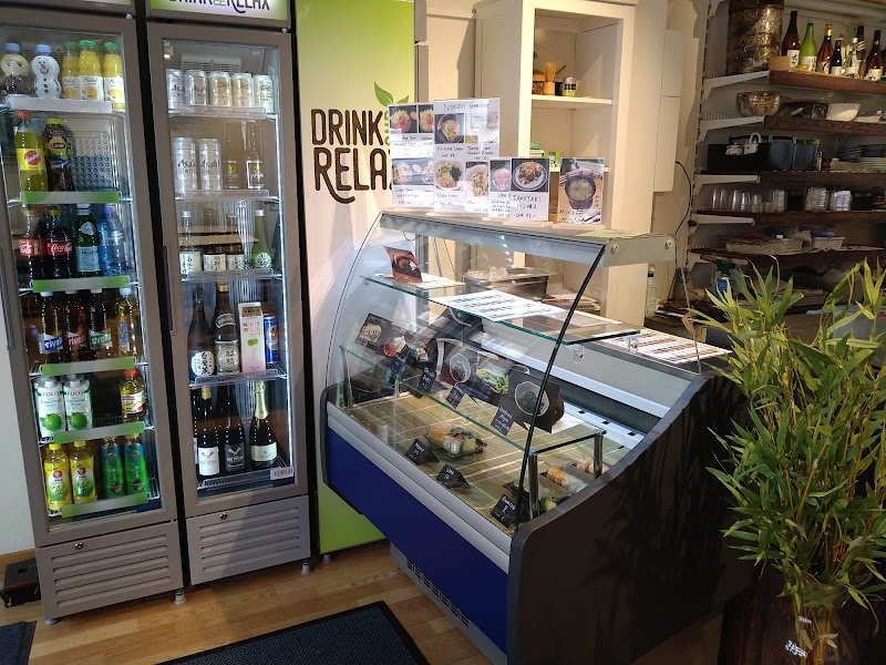 Uramakiya Sushi Bar