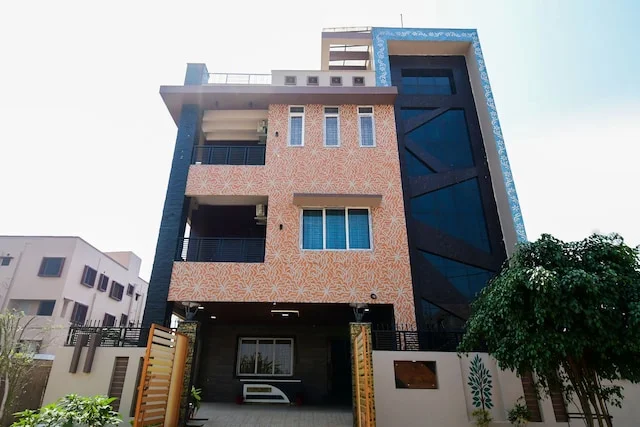 Super OYO Flagship Sunshine Stay