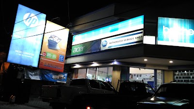 Electronics Store