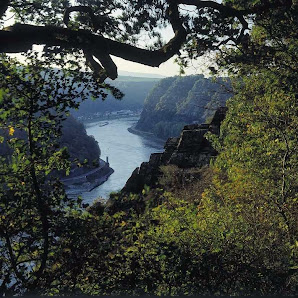 Tourist-Information Loreley Auf d. Loreley 7, 56348 Bornich