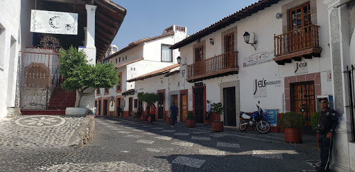 El Yate Restaurant - Thumbnail