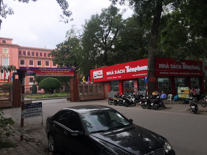 Nhà Sách Tiền Phong Thủy Lợi