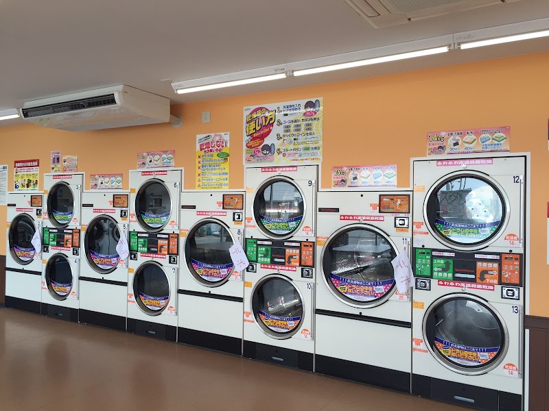 コインランドリーデポ小松今江町店