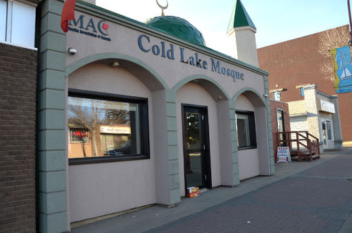 Cold lake mosque - Visual