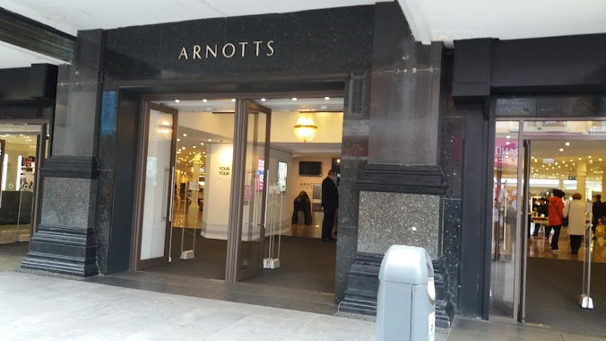 Arnotts, Author: Sonia Amato