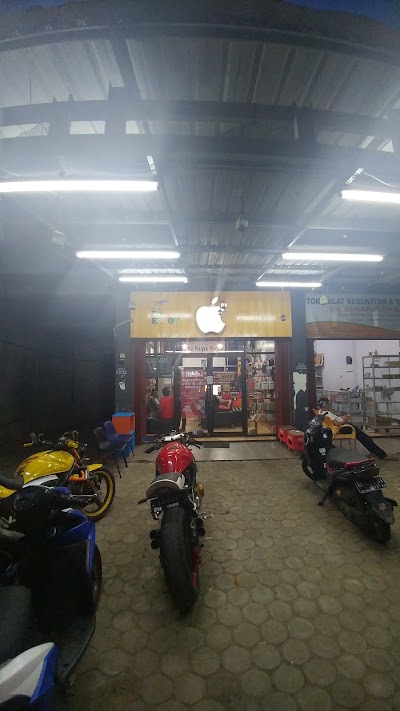 electronics-store