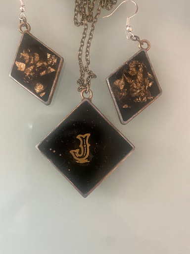 Kinlees Custom Designs - Thumbnail