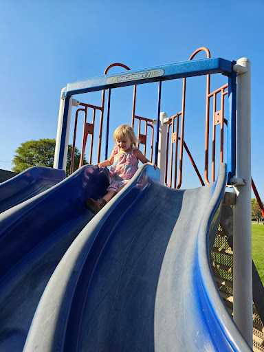 Gray Manor Park - Thumbnail