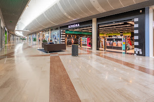 Photo n°4 de Centre Océane à Gonfreville-l'Orcher (Magasin de vêtements pour femmes)