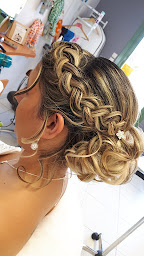 Photo n°6 de COULEUR ET STYLE à Valframbert (Salon de coiffure)