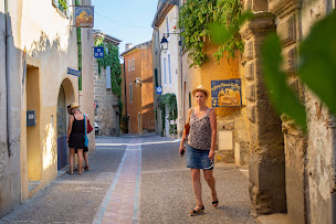 Photo n°8 de Office Culturel - La Maison, Capitale de la Céramique à Saint-Quentin-la-Poterie (Cours de poterie)