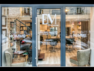 Photo n°10 de Marjorie Encinas à Paris (Salon de coiffure)