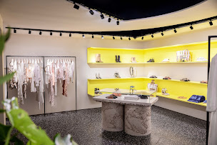 Photo n°23 de Isabel Marant Cannes à Cannes (Magasin de vêtements)