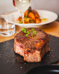 Photo n°75 de La CaVe à Montreuil - Restaurant et cave à vins à Montreuil (Restaurant français)