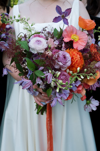 Many Graces Farm & Design - Thumbnail