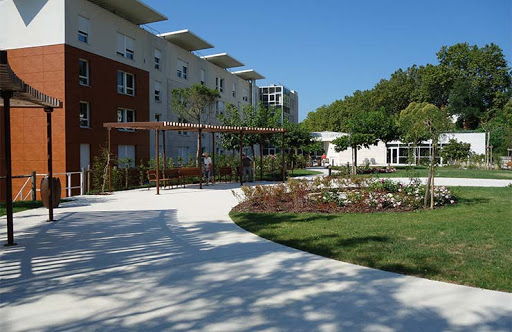 Photo de Ehpad Léon Rouveyrol à Lachapelle-sous-Aubenas (07200)