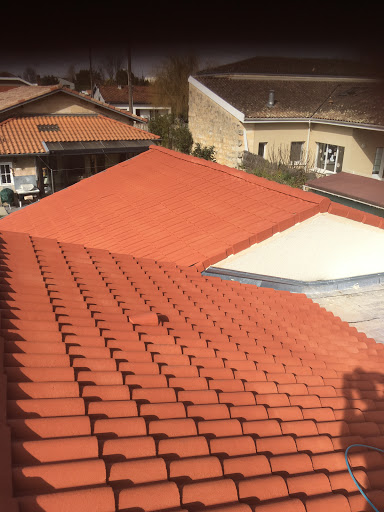 Photo de Pierre Delsuc - Artisan Couvreur Mérignac à Hostens (33125)