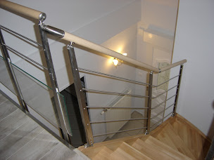 Photo n°10 de L'Echelle Européenne Dunkerque (59D) à Quaëdypre (Société de fabrication d'escaliers)