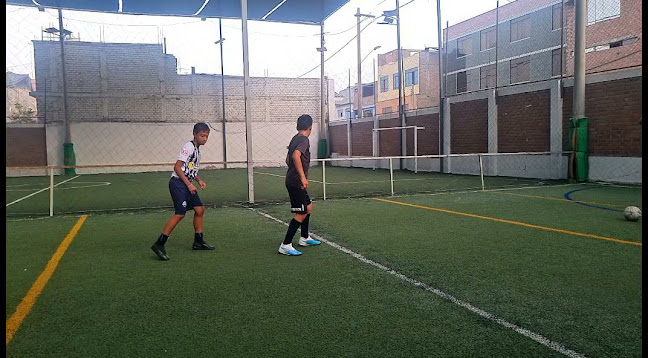Cancha Deportiva - Lima