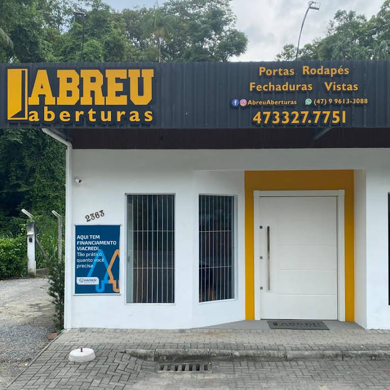 Abreu Aberturas Ltda - Portas completas padrão ou sob medida.