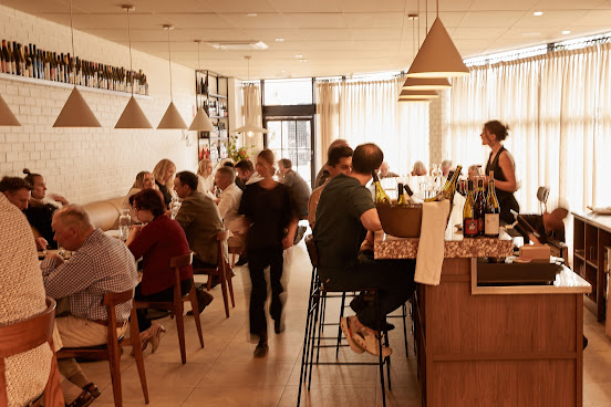 Messmates Dining by null
