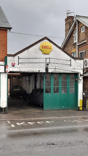 Lingfield Garage