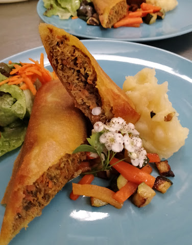 Le Grappillon by null