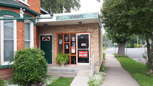 Pat's Hairstyling