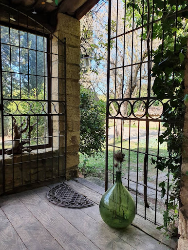 Photo de Hôtel Domaine des Escaunes à Sernhac (30210)