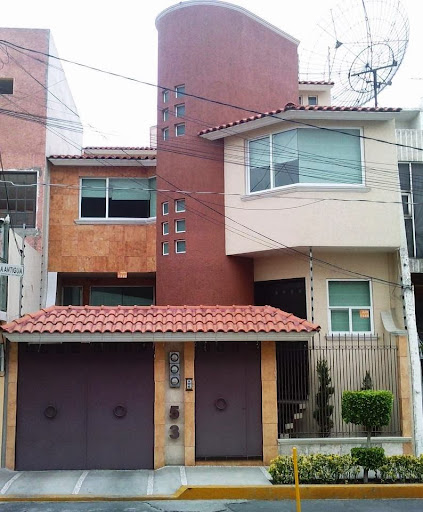 DISEÑO DE ESPACIOS EN CARPINTERIA Y CONSTRUCCION