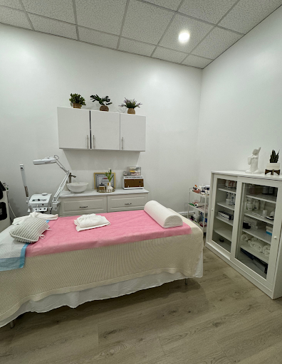 Forever Young Skincare and Laser - Thumbnail
