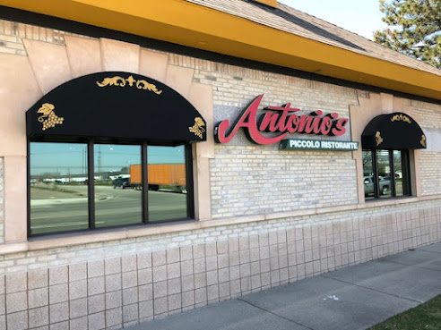 Antonio's Piccolo Ristorante by null