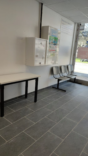 Point relais colis PICKUP Consigne Laverie Auto  SENLIS