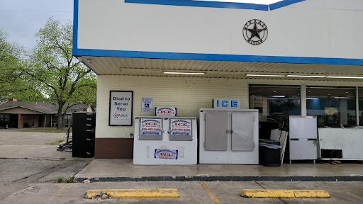 Luck Key Mart - Visual
