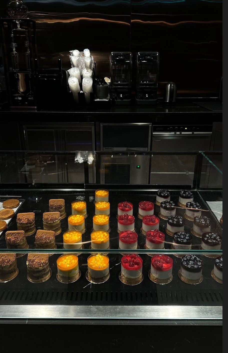 ALL. Cafe - صورة 3