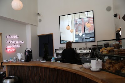 Photos of La Colombe Coffee Roasters
