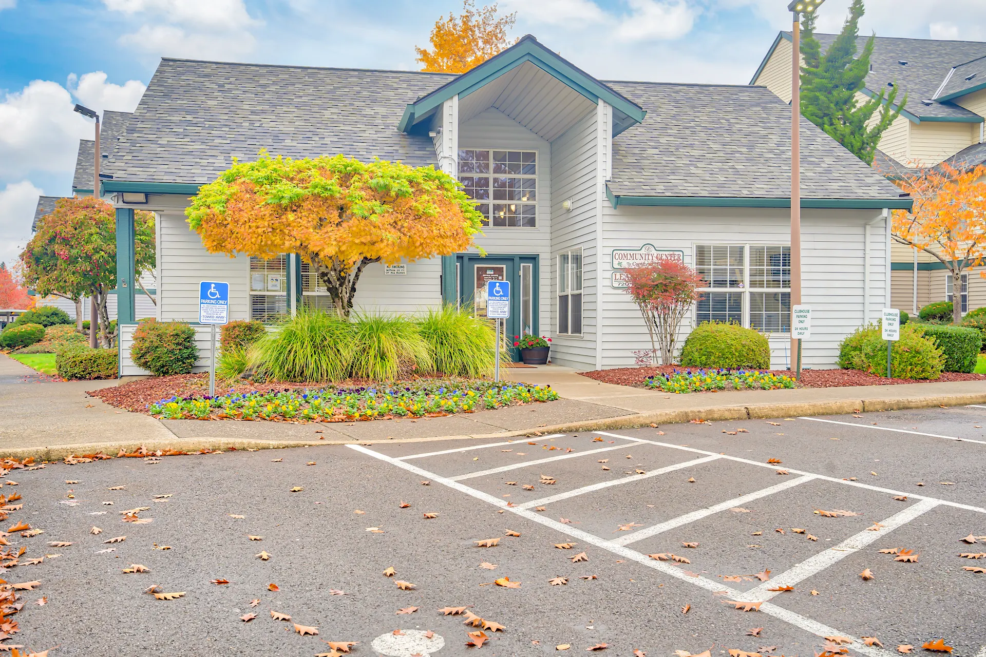 Oak Glen Apartments