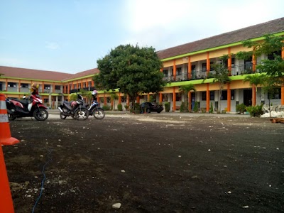 Photos of SMA 2 Bangkalan