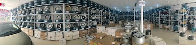 Photos of Wheel Max Rim & Tyre
